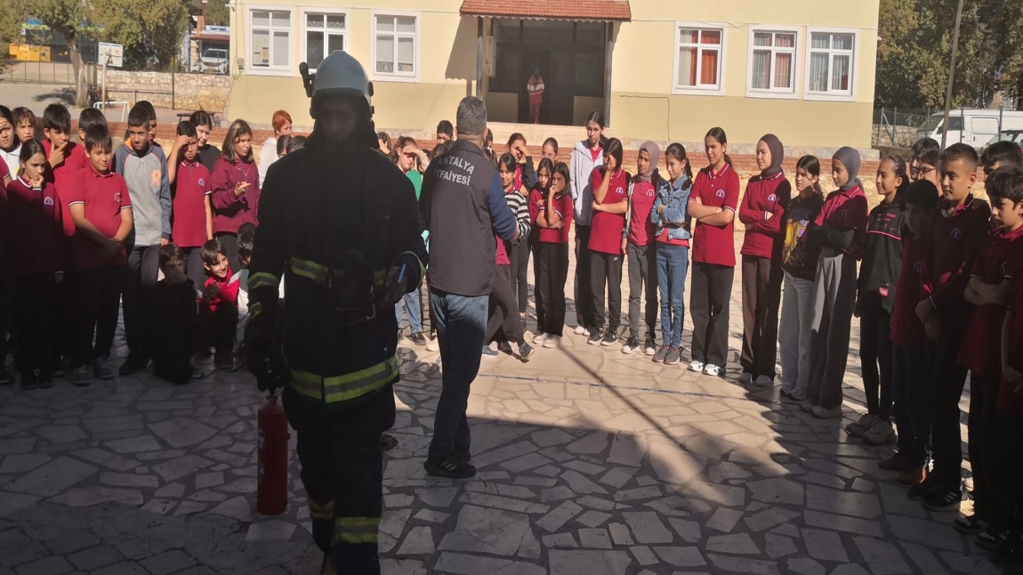 Okulumuzda Yangın Tatbikatı...